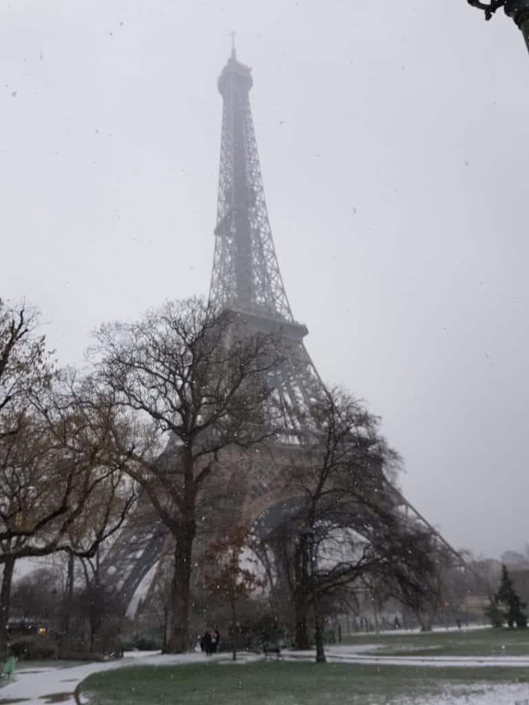 Paris Eiffelturm Winter Schnee 
