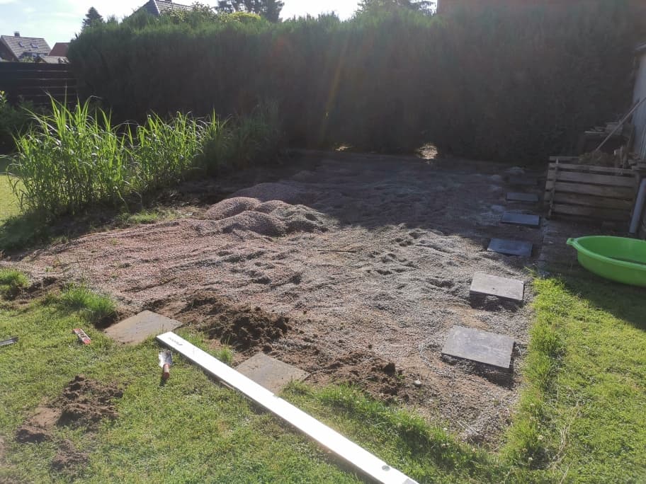 Pool Untergrund vorbereiten Sand? Splitt? Bodenplatte? Pflaster?